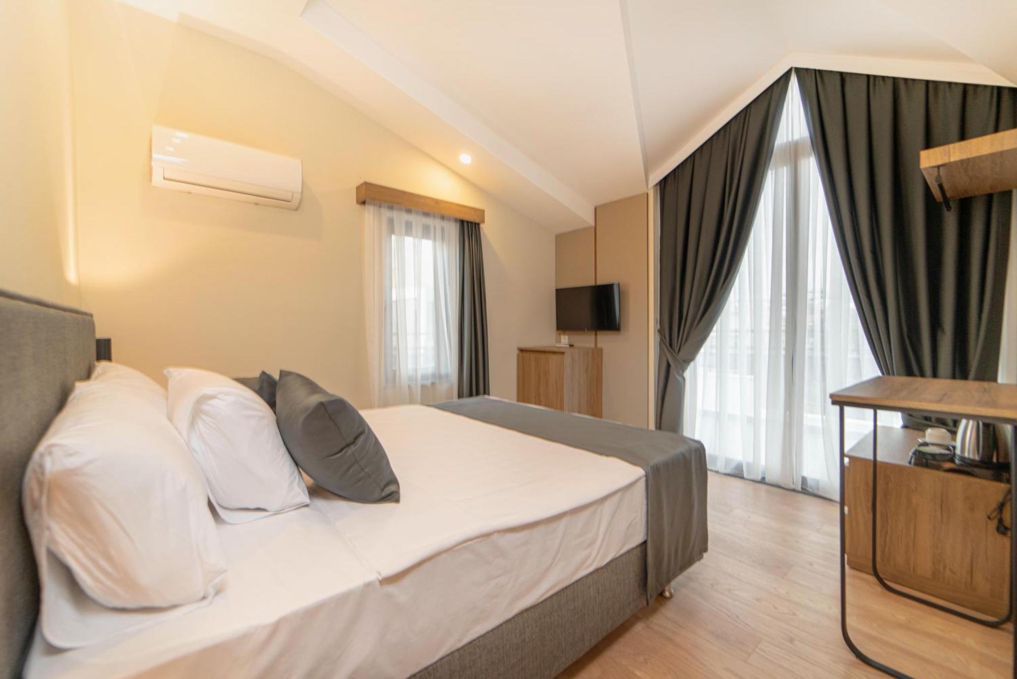 Deniz Boutique Hotel Анталья Экстерьер фото