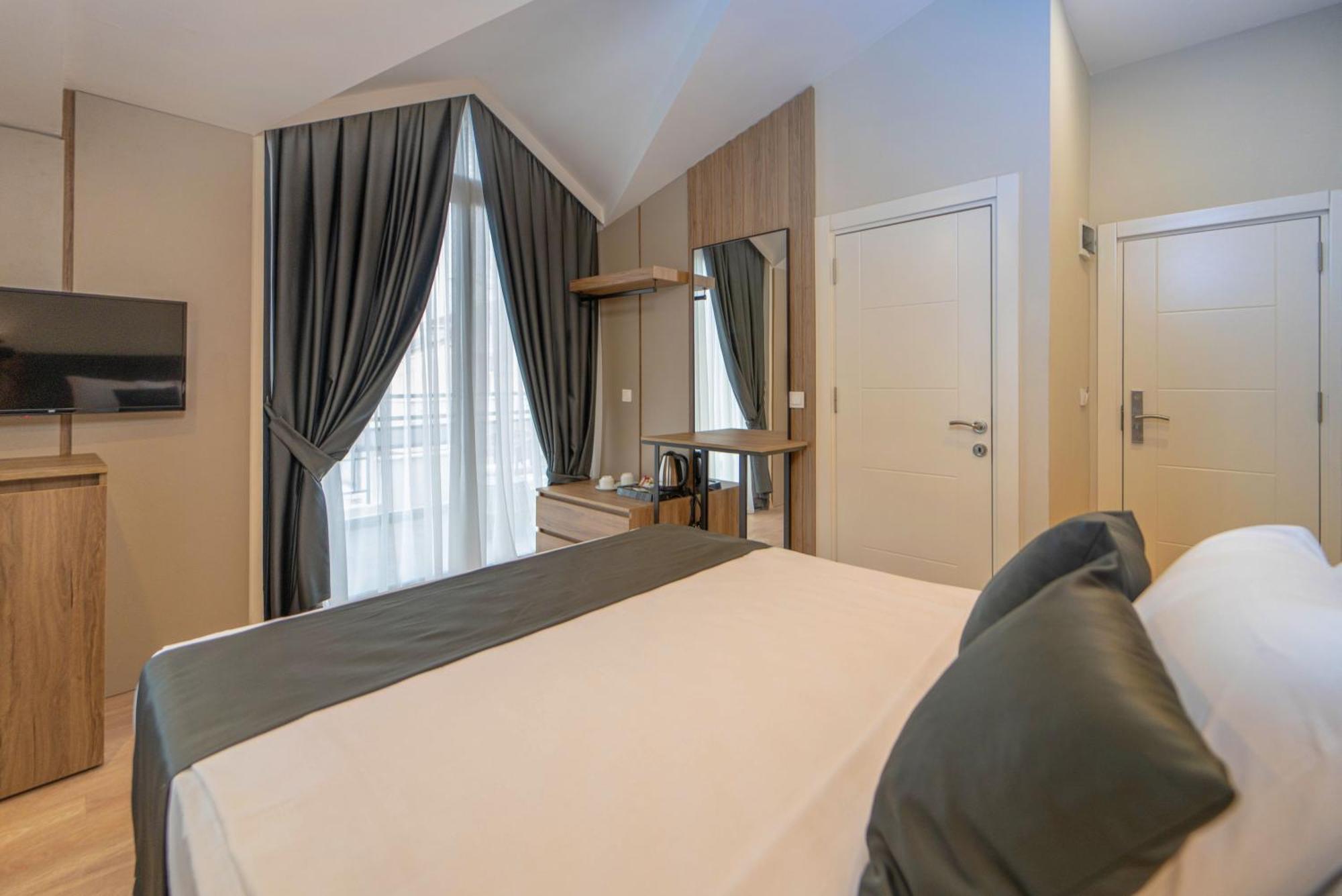 Deniz Boutique Hotel Анталья Экстерьер фото
